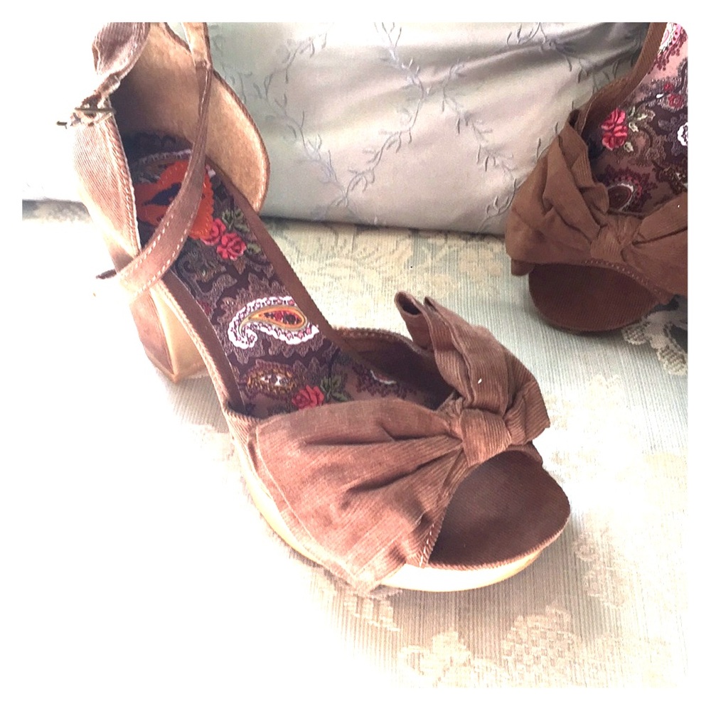 Rocket dog platform shoes